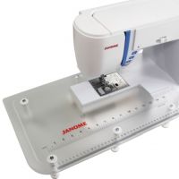 Janome Skyline S3 mit extra großem Anschiebetisch